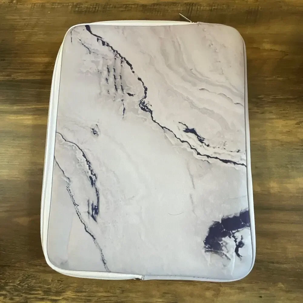 MacBook Air 13”3 2010-2017 purple soft case with hardshell